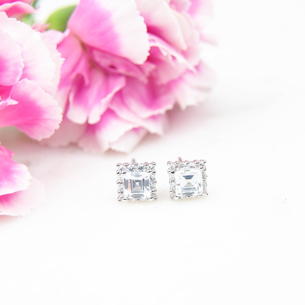 Cubic Zirconia Studs | Square Halo